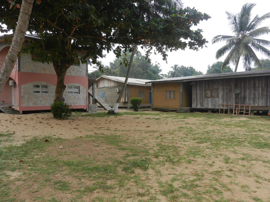 Hotel Tara Plage Kribi Exterior photo